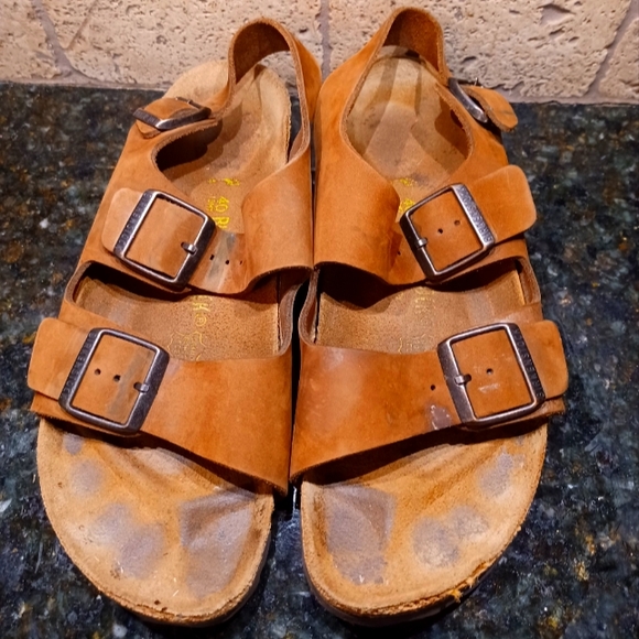 Birkenstock Other - Birkenstocks tan leather 3 buckles